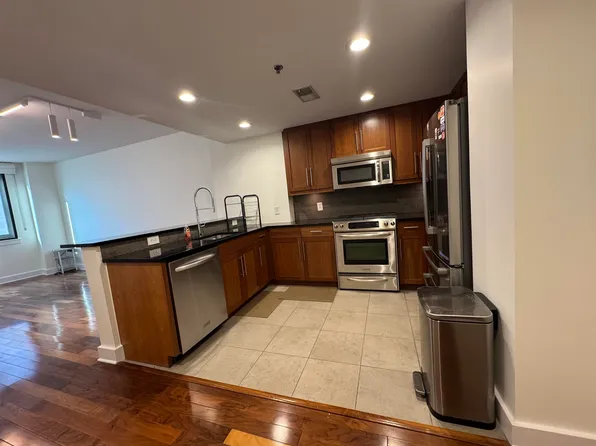 800 Jackson Street image 14 of 36