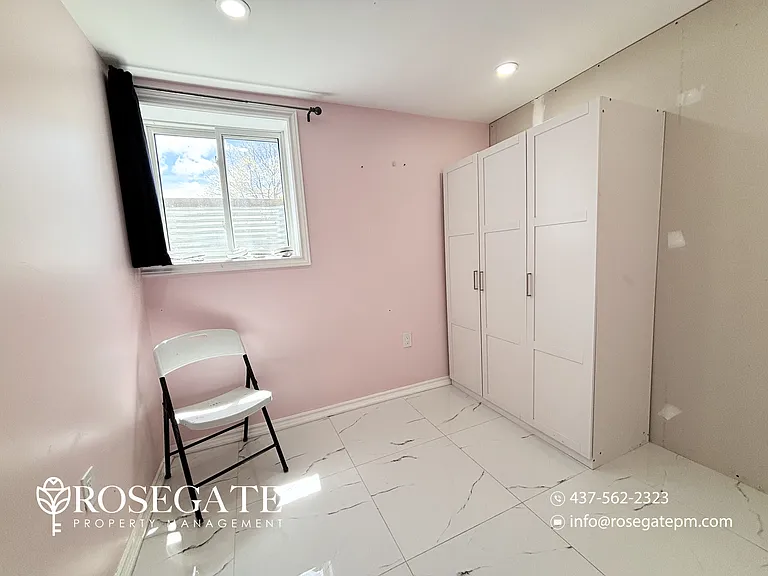 49 College Cres #2 — Photo 19