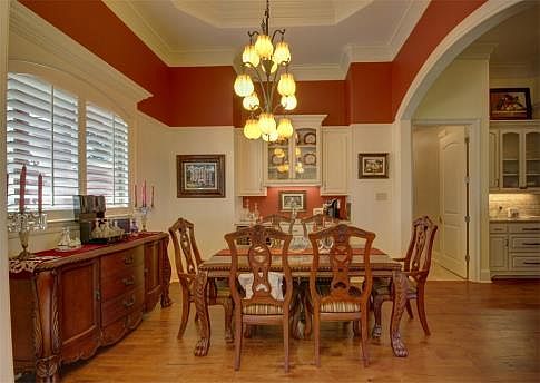 4th image of 309 Quiet Oaks Dr