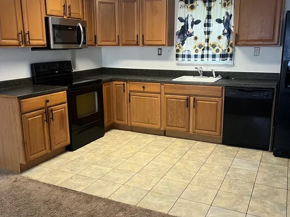 222 Barbara Dr, Front Royal, VA 22630
