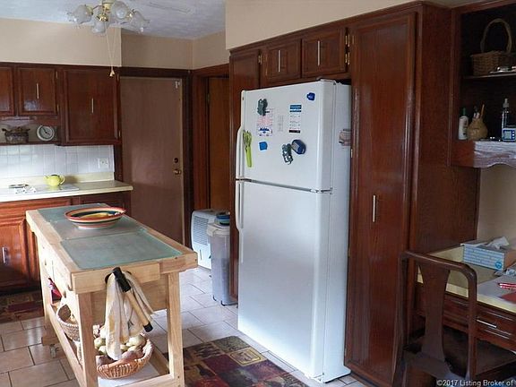 5th image of 103 S Bohannon Ln