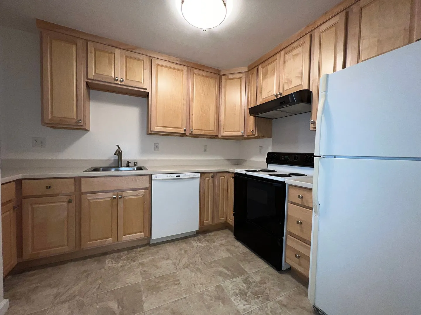 Updated and Sharp 2 Bedroom 2 Bath Condo in North San Jose — Photo 3