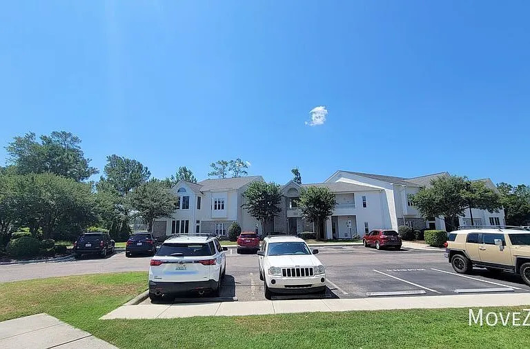 210 Fullford Ln #102 — Photo 34