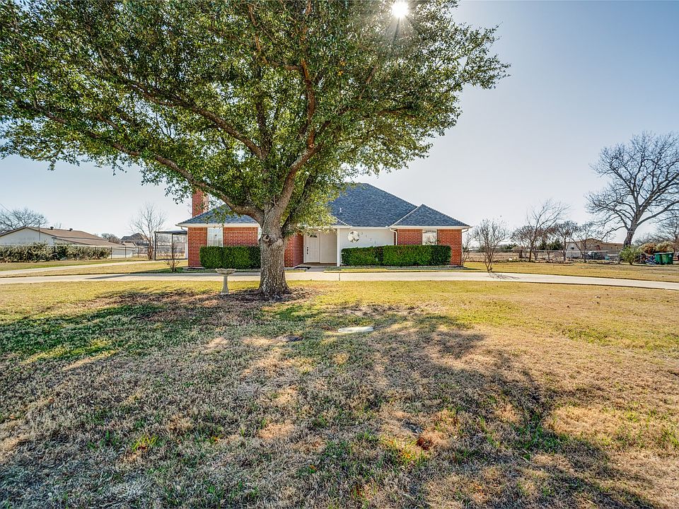 1st image of 3722 Carrie Ln