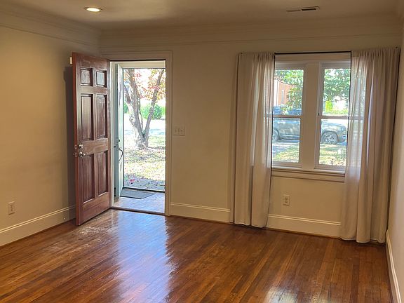 4th image of 245 S Laurel Ave #A