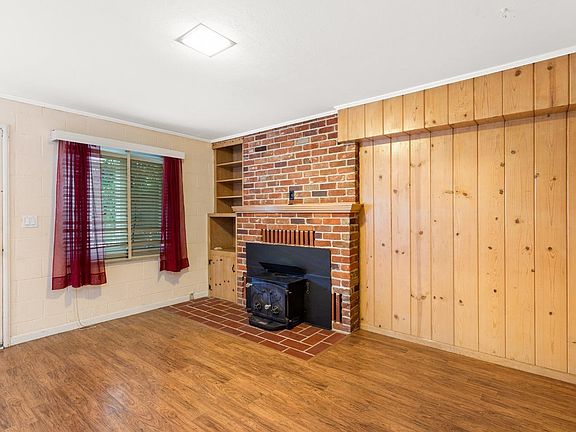 2nd image of 3145 Sheridan St #B