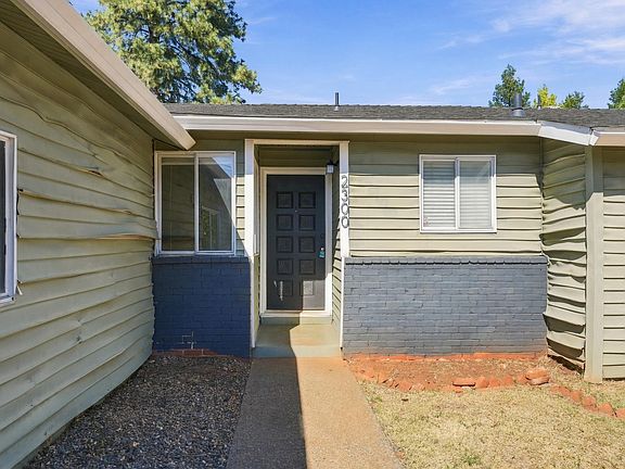 3rd image of 2300 Jonquil Way