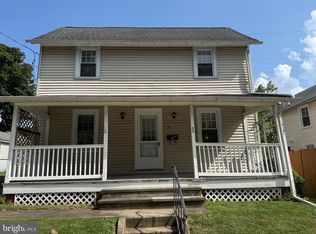 24 W Broad St, Malvern, PA 19355