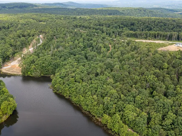 2148 Topside Dr, Spencer, TN 38585