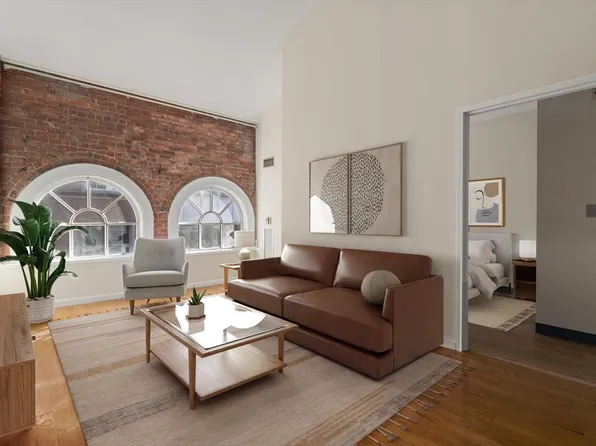 106 13th St APT 218, Charlestown, MA 02129