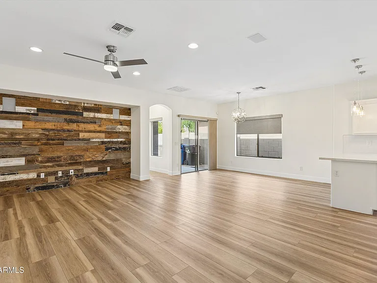 4618 W Fortune Dr — Photo 4