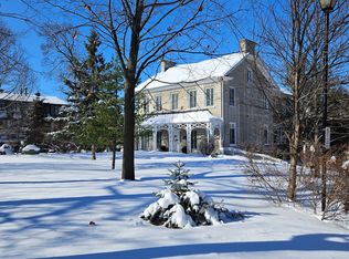 635 Richmond Rd #6, Ottawa, ON K2A0G6