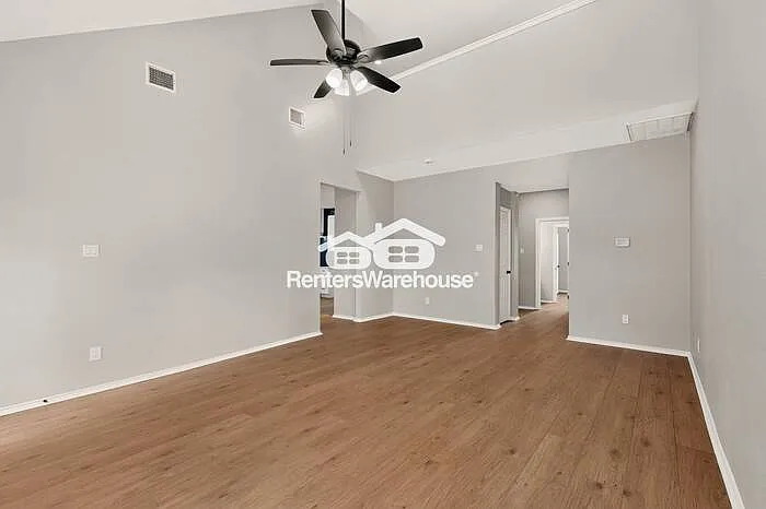 619 Ridgemont Dr — Photo 12