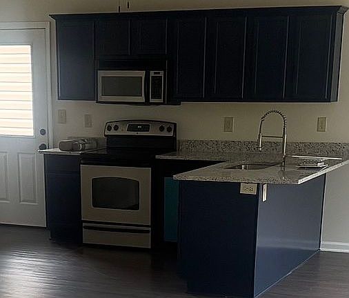 2nd image of 110 Midway Rd NW