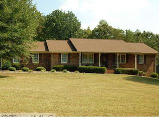 4475 N Cotswold Rd, Pfafftown, NC 27040
