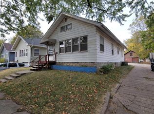 824 W 2nd St, Waterloo, IA 50701