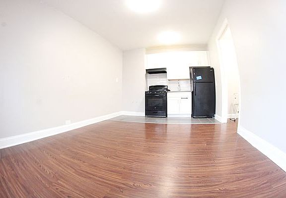 2nd image of 2810 Bronx Park E #P53