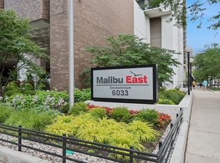 6033 N Sheridan Rd APT 34M, Chicago, IL 60660