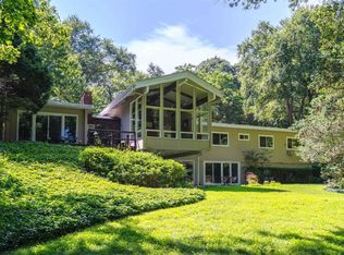 20 Tennis Court Rd, Oyster Bay, NY 11771