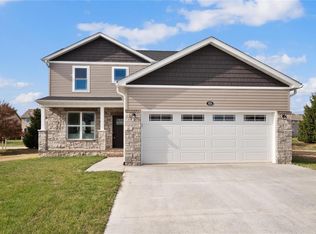 828 Bassett St, O'Fallon, IL 62269