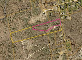 394 S Lake Rd, Tiverton, RI 02878