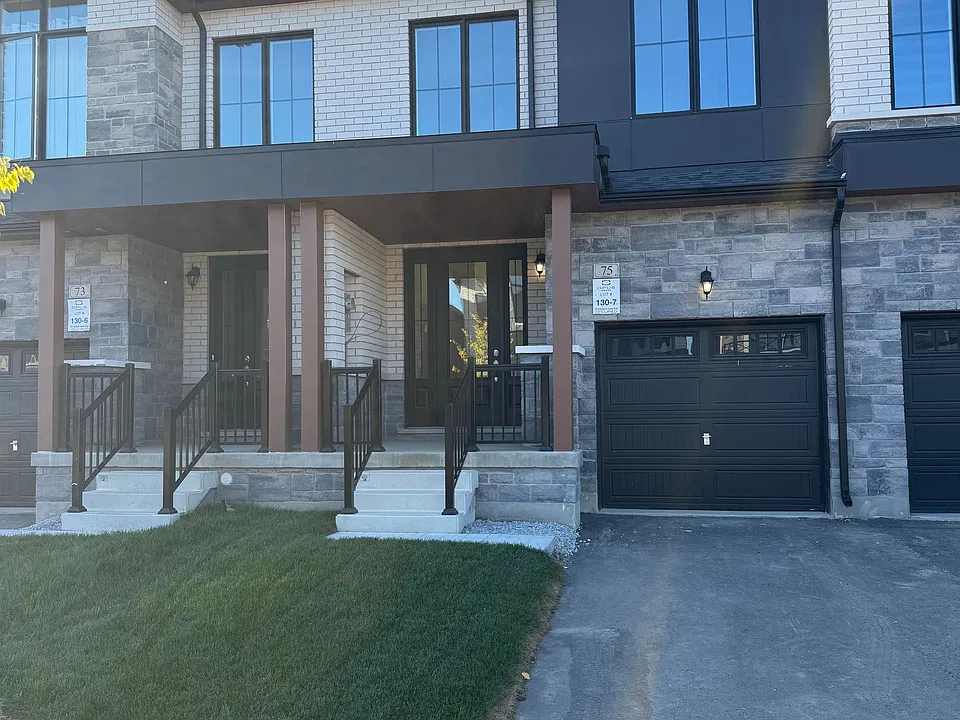 75 Freedom Oaks Trl