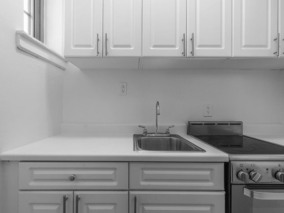1st image of 208 W 23rd St APT 1106