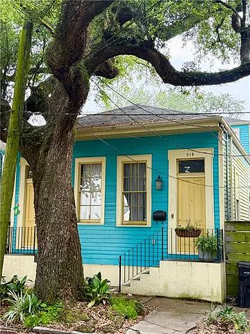 514 Washington Ave — Photo 1