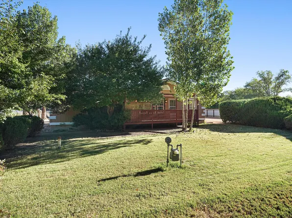1300 Robyn Pl, Los Lunas, NM 87031