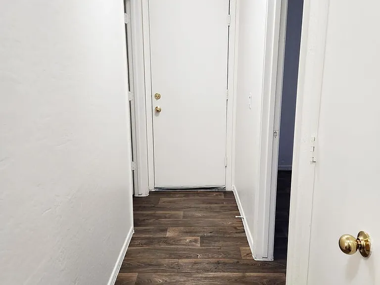 12574 W Lisbon Ln — Photo 20