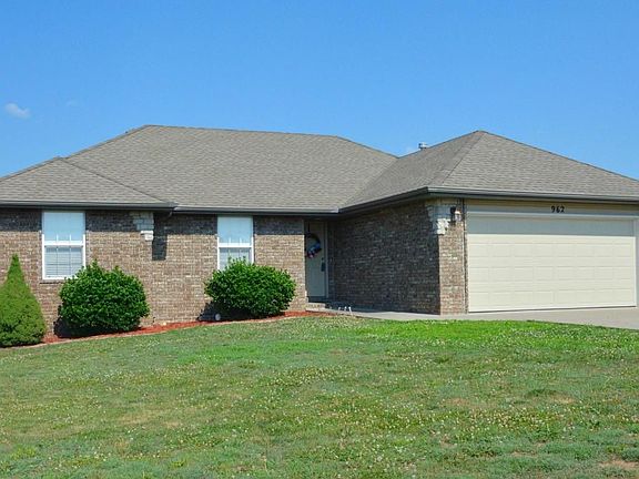 3rd image of 962 S Owen Ln