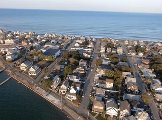 809 Nantasket Ave APT 4, Hull, MA 02045