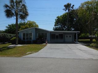 9 Robin Rd, Wildwood, FL 34785