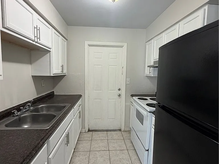 5517 6th Ave — Photo 3