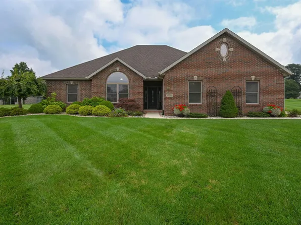 1753 Hunters Cove Cir, Kokomo, IN 46902