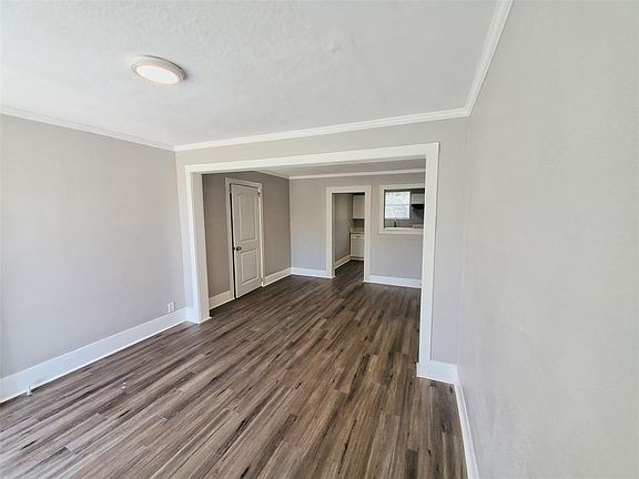 2nd image of 1115 28th St
