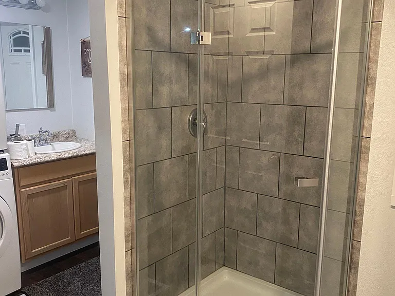 1423 Cedar Ave — Photo 9