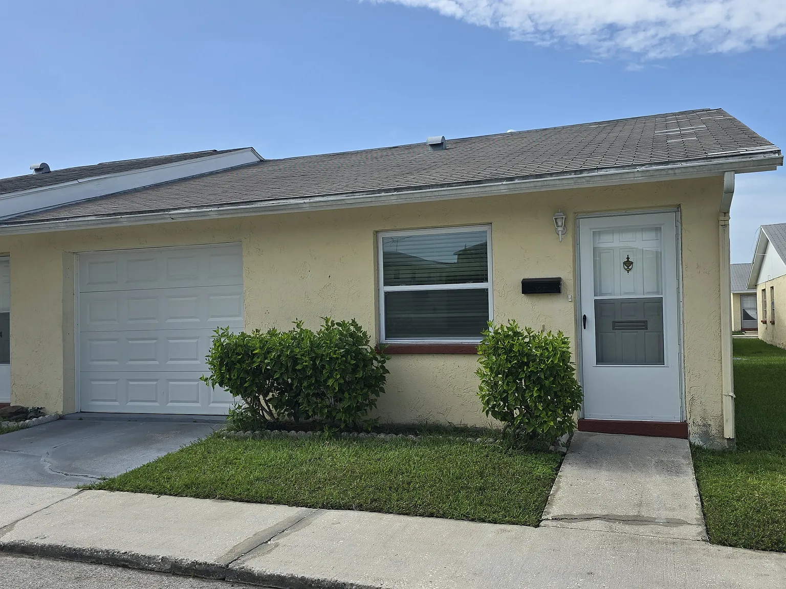 1 bed, 540 sqft, $985 — Photo 1