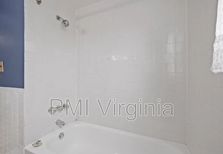 7805 Sheryl Dr — Photo 27