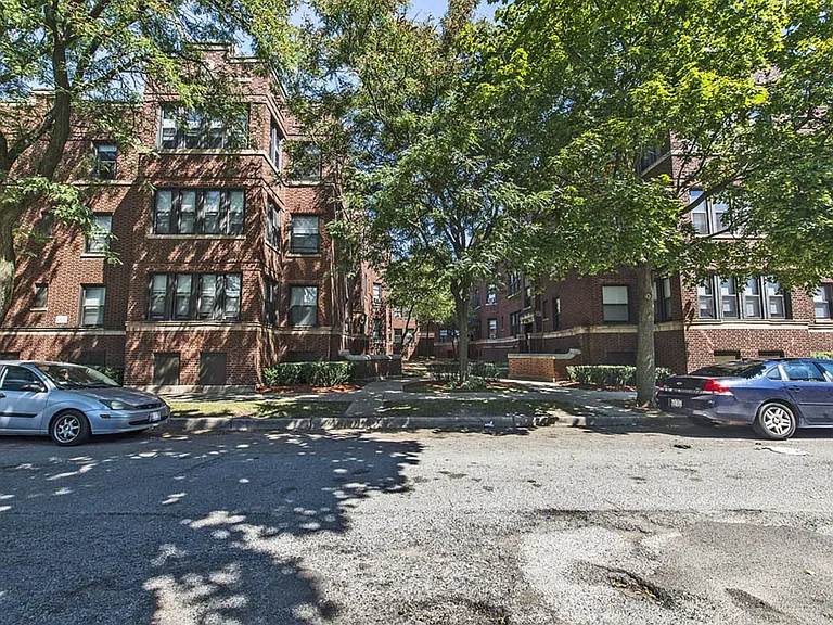 5019 S St Lawrence — Photo 32