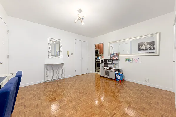 Rented by Keller Williams NYC | media 14