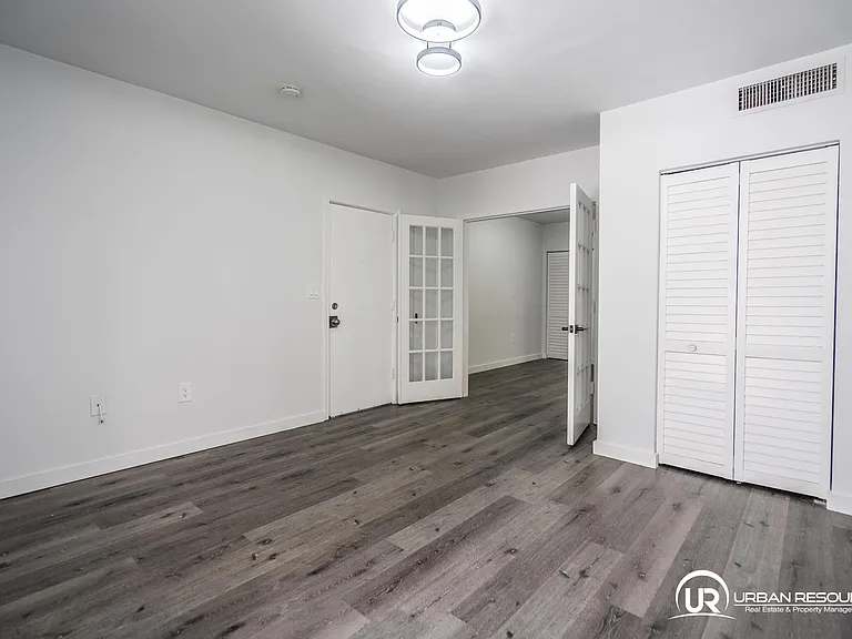 922 Pennsylvania Ave #206 — Photo 6