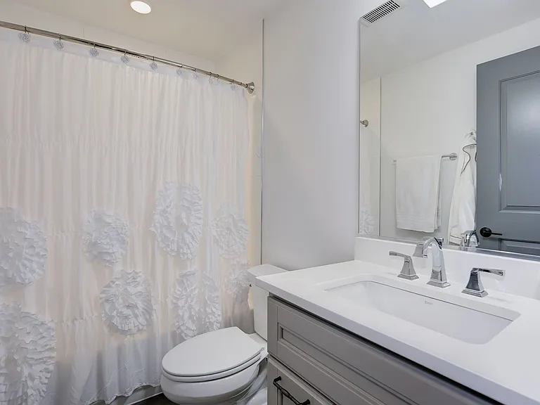 3924 W St NW #5 — Photo 13