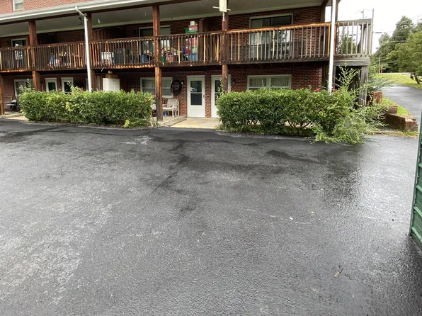 702 Main St E, Jonesborough, TN 37659