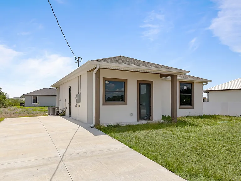 8014 Mangrove Cir — Photo 29