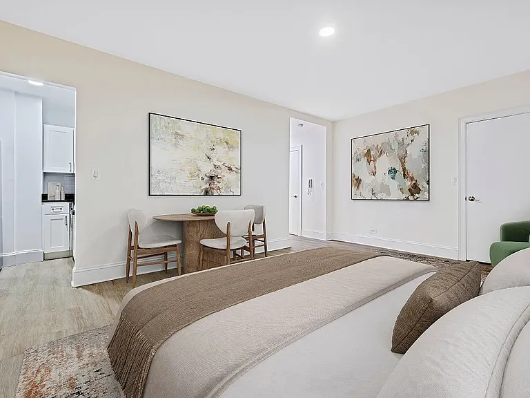 50 W 34th St #19B9 — Photo 4