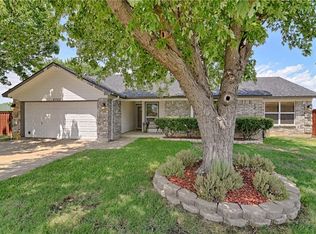 4700 Audubon Dr, Arlington, TX 76018