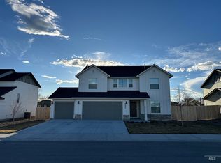 1875 SW Besra Dr, Mountain Home, ID 83647