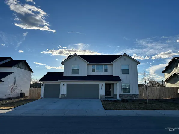 1875 SW Besra Dr, Mountain Home, ID 83647