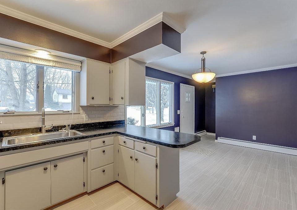 1st image of 7809 Shingle Creek Dr